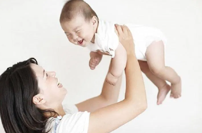 Read more about the article Mơ Thấy Bế Trẻ Con Kubet77– Giải Mã Chiêm Bao Và Dự Báo Từ Những Hình Ảnh Ngây Thơ